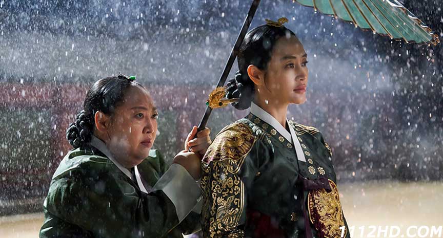 The Queen’s Umbrella (2022) 